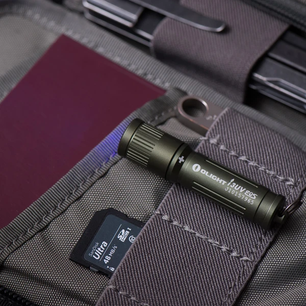 i3UV キー ライト - Olight Japan