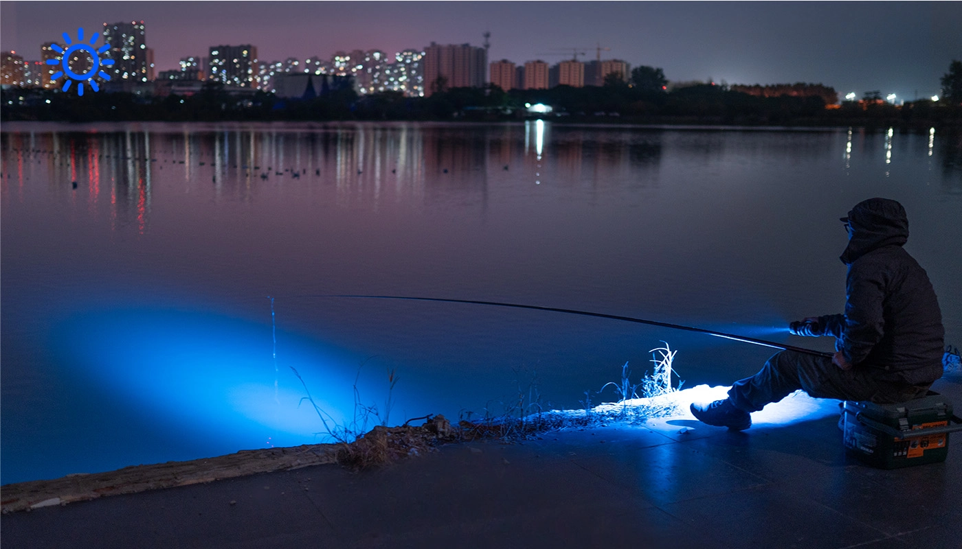 マローダーミニ RGB搭載 高輝度LED懐中電灯 | Olight - Olight Japan