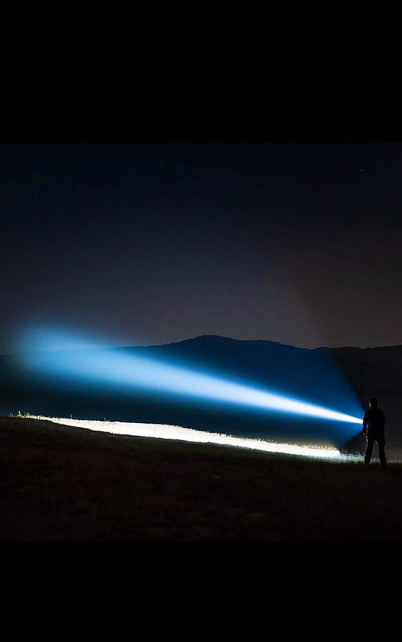 Olight Javelot Pro 2 遠距離 懐中電灯 - Olight Japan