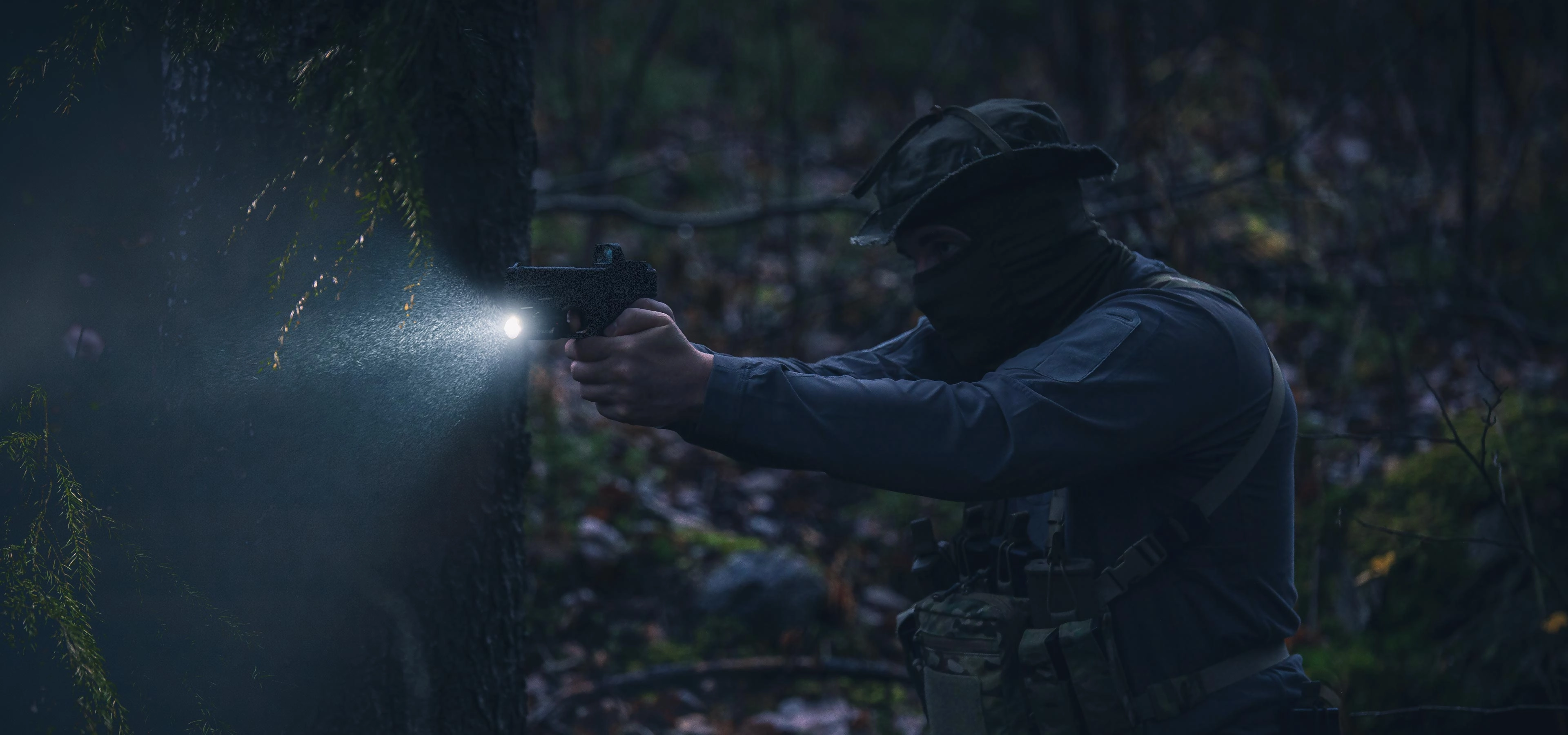 OLIGHT BALDR S タクティカルライト高輝度緑レーザー搭載ウェポン