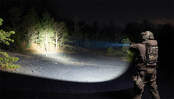 OLIGHT PL X タクティカルライト 1200ルーメン デュアルビーム