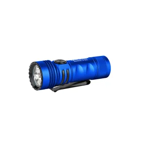 オーライトのブルーの小型懐中電灯Seeker 4 Mini。クリップ付きのコンパクトなLEDフラッシュライト。