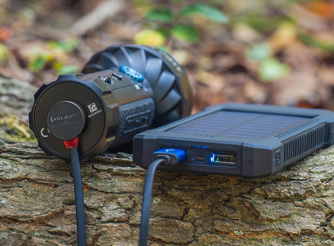マローダーミニ RGB搭載 高輝度LED懐中電灯 | Olight - Olight Japan