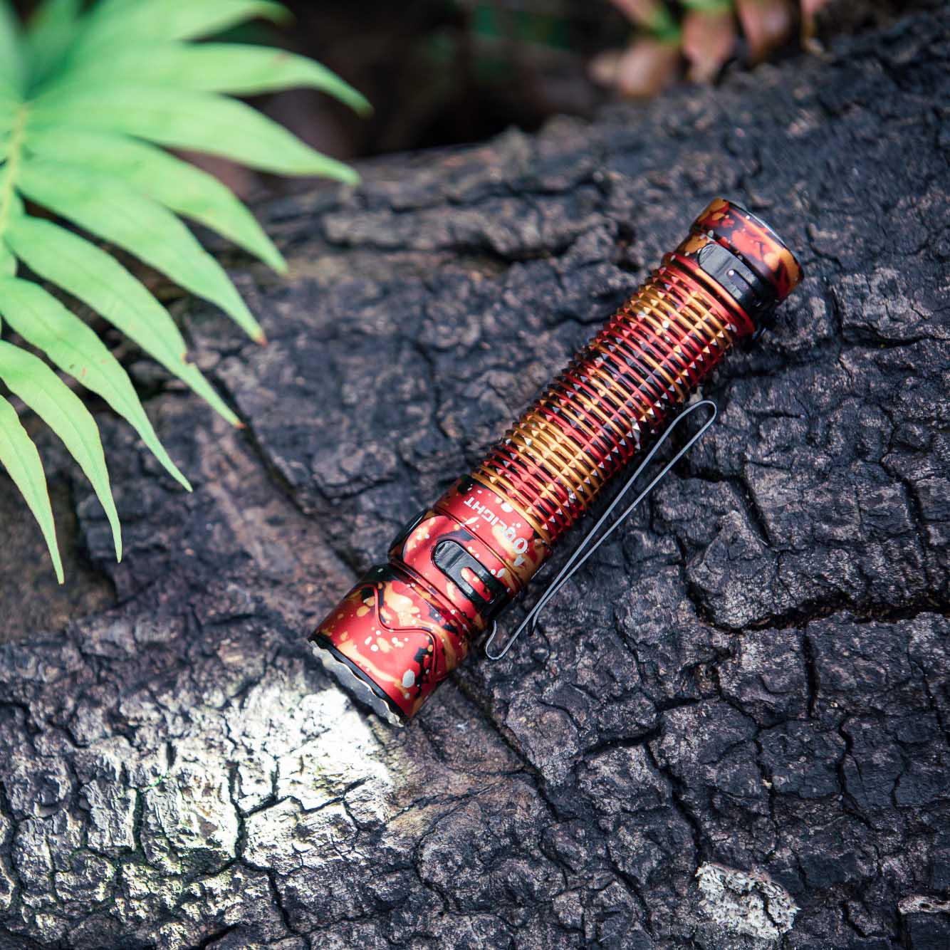 Olight WARRIOR Mini 2 EDC 戦術懐中電灯 光感知センサー付き - Olight