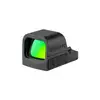 Olight製Osight Kブラックドットサイトの斜め前からのクローズアップ、緑色レンズと輝度調整ボタンを備えた、射撃や狩猟用の高精度光学照準器