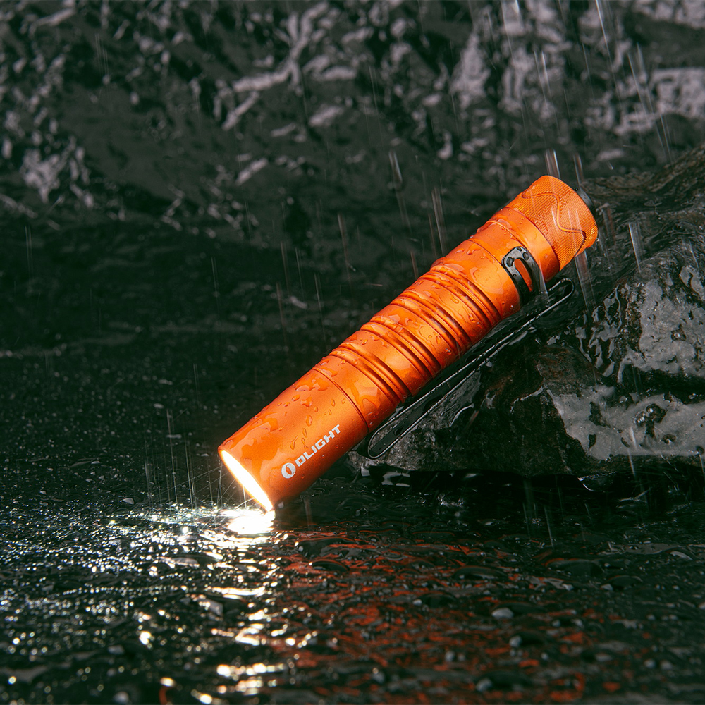 i5R 充電式 EDC ライト- オレンジ - Olight Japan
