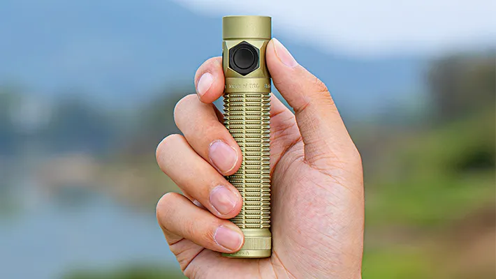 OLIGHT Baton Ultra 懐中電灯 高輝度 コンパクト充電式ライト 1800