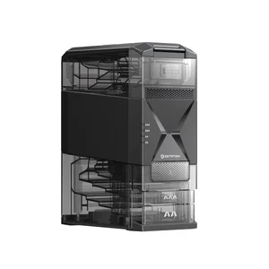 黒いプラスチック製のバッテリー収納ケース。半透明の側面。