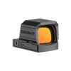オレンジ色の反射レンズを備えたオーライトOlight Osightドットサイトの斜め前からのクローズアップ写真