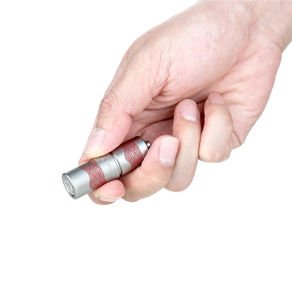 Olight i1R 2 PRO: 超小型USB-C充電キーライト- Olight Japan