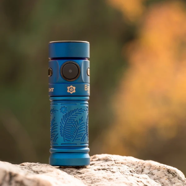 Olight Baton 3 Premium Edition 四季 永遠 - Olight Japan
