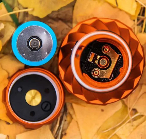 OLIGHT オーライト マローダー Marauder Mini 予備電池付き Amazon.co.jp: OLIGHT(オーライト) Marauder Mini 懐中電灯 led