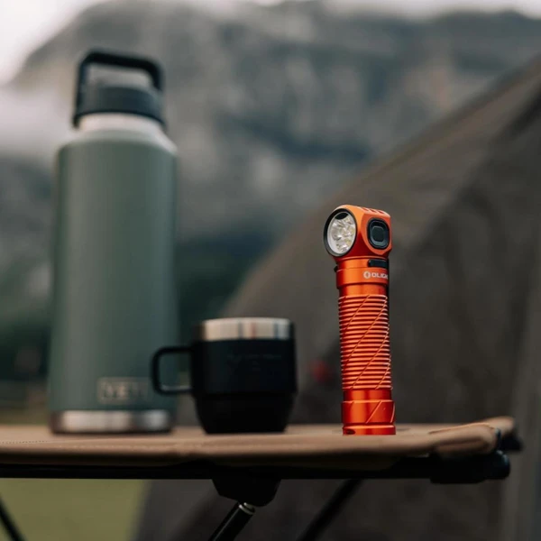 perun 3 頭から手まで万能に照らす- Olight Japan