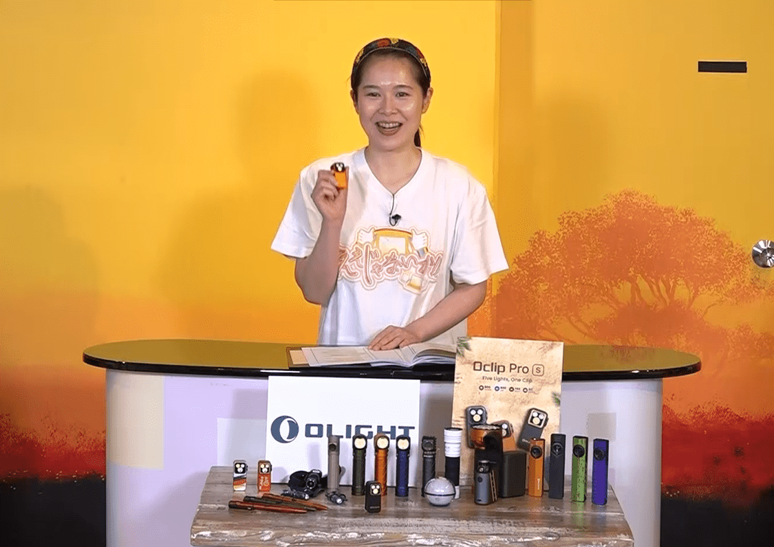 Oclip Pro S クリップ式懐中電灯 5in1マルチライト UV RGB 充電式 ミニ
