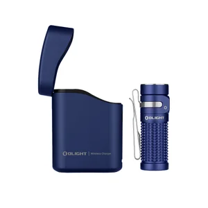 Olight ブルー Baton 4 Premium フラッシュライトと充電ケース、アウトドアや日常使いに