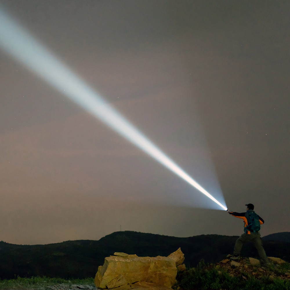 Javelot Mini LED懐中電灯 超遠距離照射高輝度強力防災OLIGHT - Olight